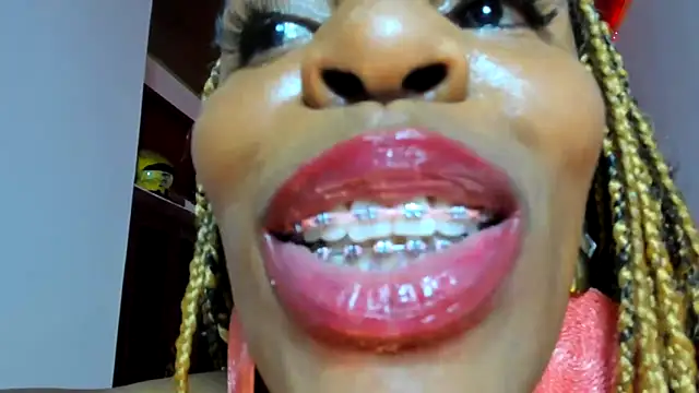 TAYLORR778 Show Webcam