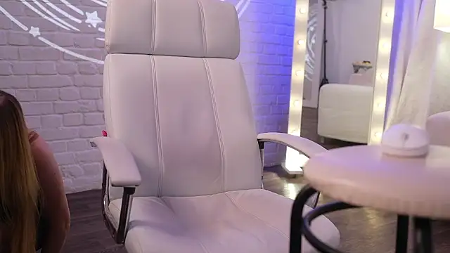 Margo_Pearls élő XXX-chatje