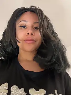 HaileyDiana Adlı Modelin Canlı XXX Sohbeti