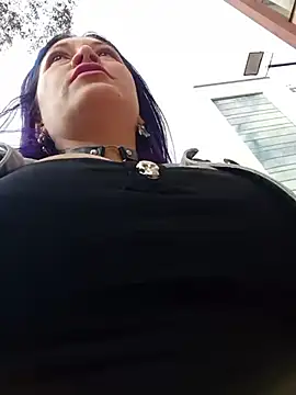 sophie_banger Adlı Modelin Canlı XXX Sohbeti