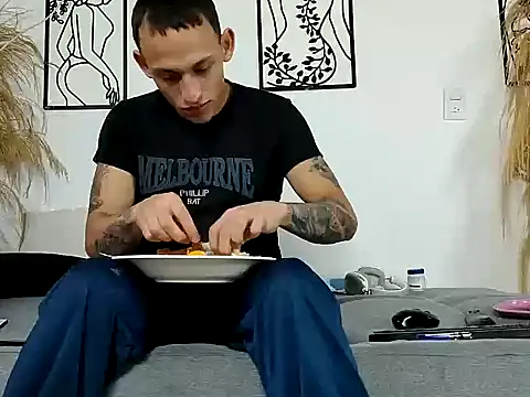 Masterblue_hotのウェブカメラショー