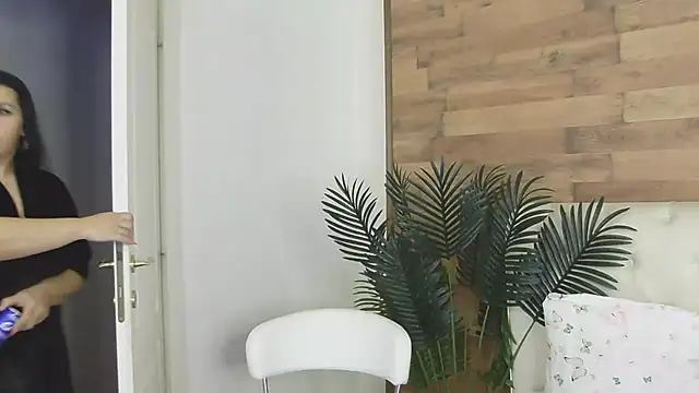 PerfectMom Adlı Modelin Canlı XXX Sohbeti