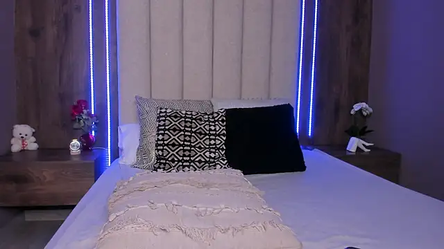 Chat XXX Live LucySalvatore_