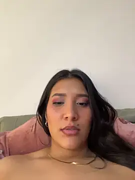 Онлайн чат XXX IsabellaJoness_