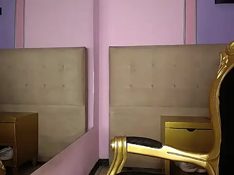 Онлайн чат XXX Alaiia___