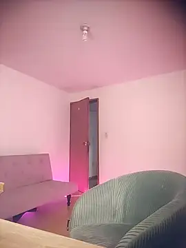 LuisaLean: онлайн-секс-чат