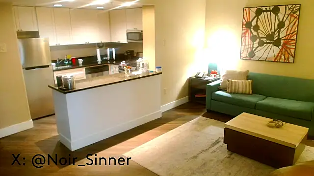 sinnernoir Adlı Modelin Canlı XXX Sohbeti