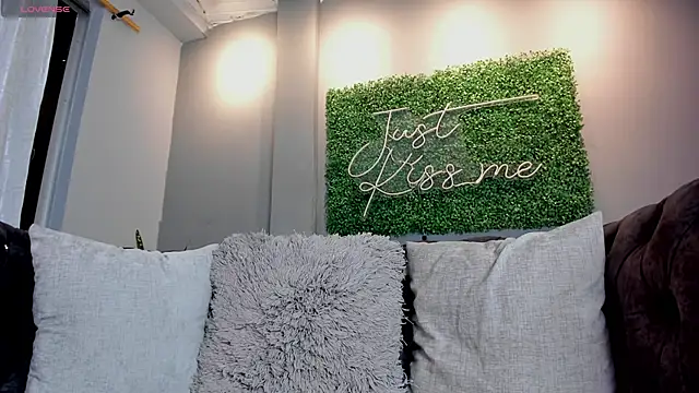 Czat XXX na żywo – danielebeck