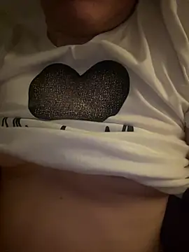 SweetMia36UK Chat XXX in diretta