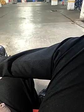 Show modela Vickyrajput009 na web-kameri