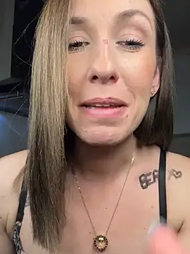 lola_tentatiion's Live XXX Chat