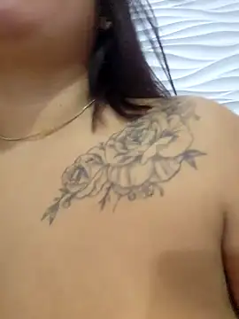 XXX chat uživo modela LizzRouse