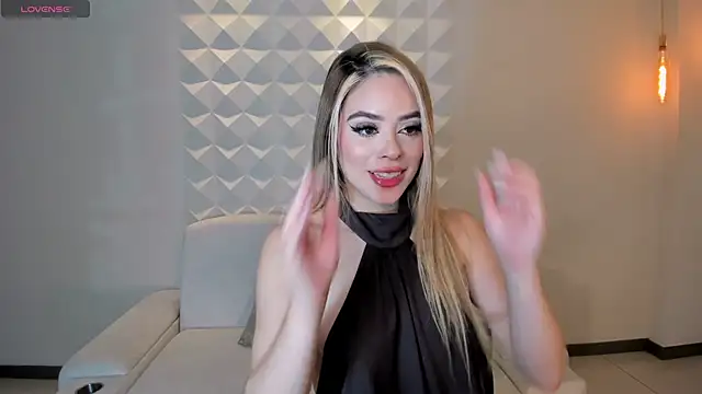 XXX chat uživo modela JuanitaClay