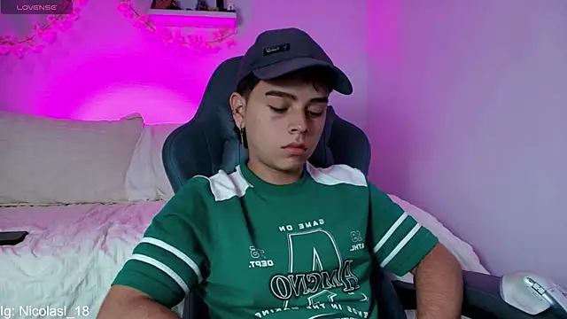 nico_leroy Adlı Modelin Web Kamerası Şovu