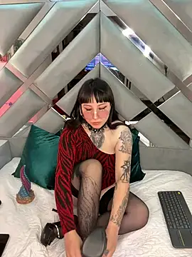 XXX chat uživo modela Ravenna666_