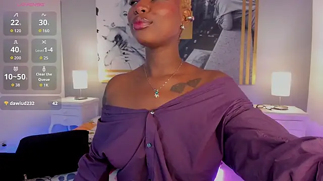 แชท XXX สดของ KenyaMystic