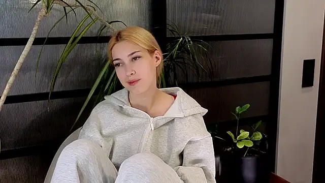 Chat +18 de AngelicRice ao vivo