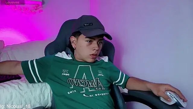 Chatroom XXX en direct de nico_leroy