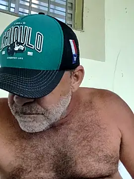 Peludo173317のウェブカメラショー