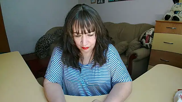 Živý XXX chat Lucretia_Goldi_