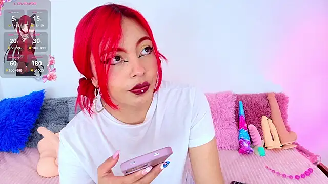 Chat +18 de Cloee_Lovee ao vivo