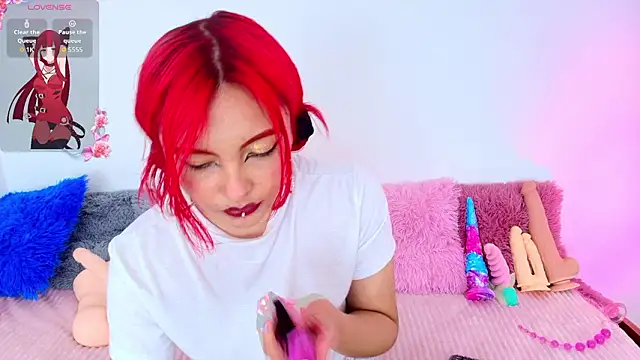 Cloee_Lovee Chat XXX in diretta