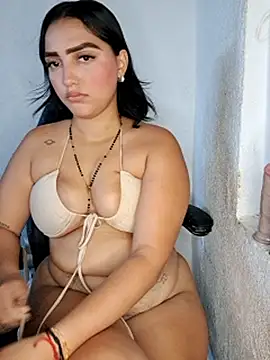 Chat +18 de Mia_em ao vivo