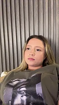 دردشة MiaPetit_ الجنسية المباشرة