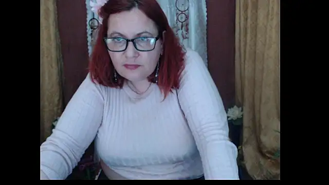 PlayfullMature Adlı Modelin Canlı XXX Sohbeti