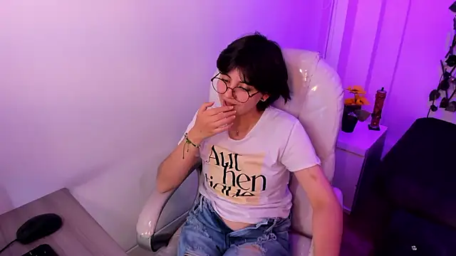 Nathaly_dsのライブXXXチャット