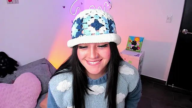 lilielou_ élő XXX-chatje