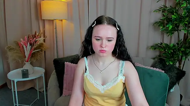 Вебкам-шоу moonei