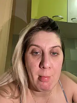 MissGinax Chat XXX live