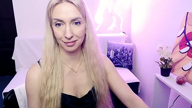 Czat XXX na żywo – Cute_Smile_Shy