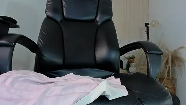 ISAAC_CRYSTON – Naživo XXX chat