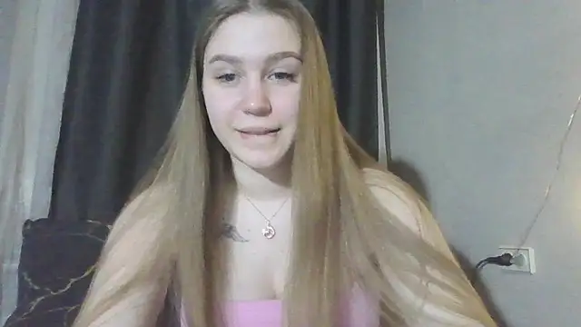 yourhoney_Lola_ Chat XXX live