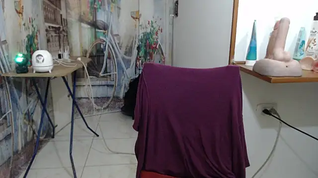 curly_greeneyed – Live XXX-chat