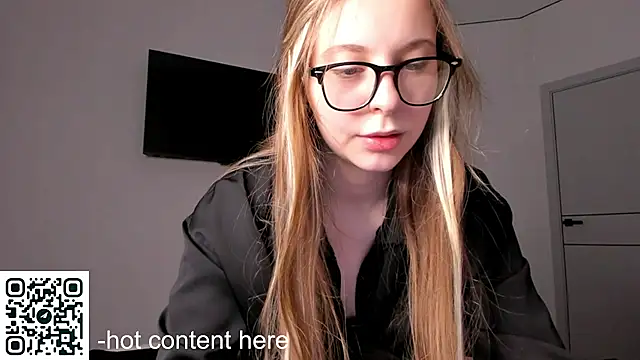 Shh_sweet Webcam show