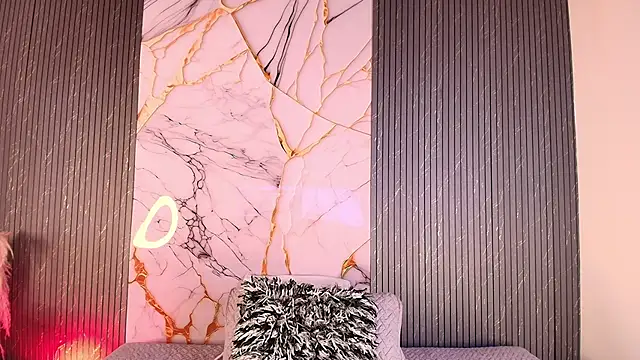 big_tits_in_your_face webkamerás műsora