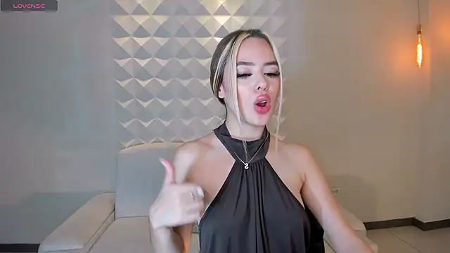 JuanitaClay লাইভ XXX চ্যাট