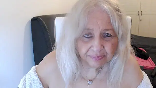 Chat +18 de SusiLifeXXX ao vivo