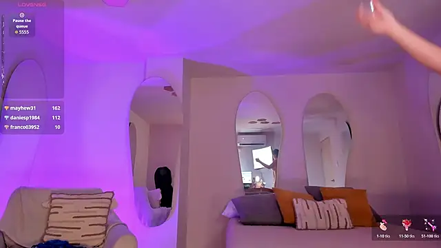 XXX chat uživo modela MorganHicks