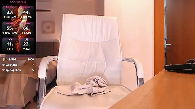 XXX chat uživo modela Tilly_Eliot