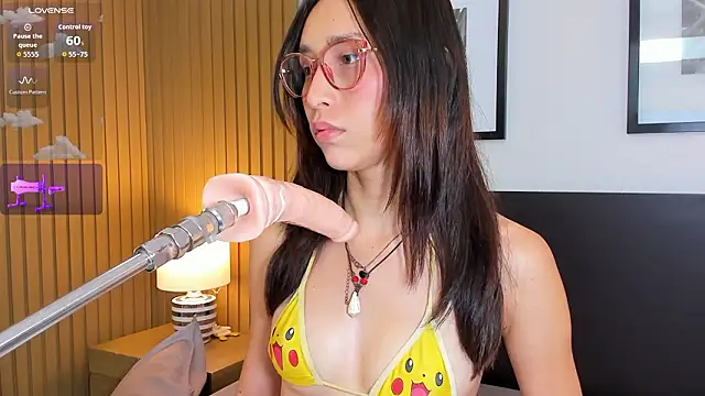 Chatroom XXX en direct de doll_bella_