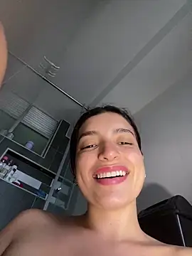 Chat +18 de dakota_le ao vivo