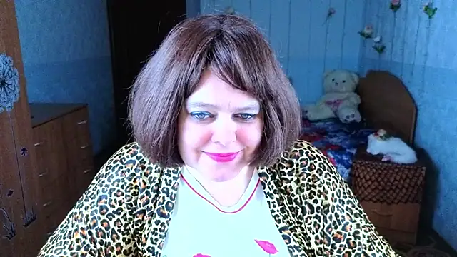 Audrey_Aura: διαδικτυακό σόου στην κάμερα