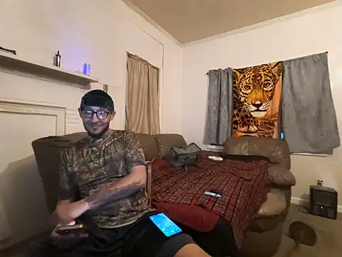 ThrowedWorldWide Show in webcam