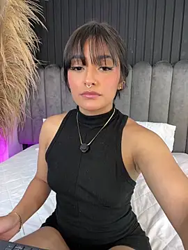 Chatroom XXX en direct de Nanda_vixen_