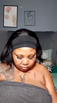 PearlSexxy69 Adlı Modelin Canlı XXX Sohbeti