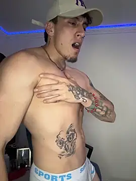 strongboy_'s Live XXX Chat